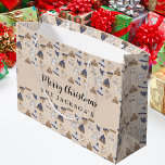 Beige blue knitted winter wear nordic Christmas Large Gift Bag<br><div class="desc">A beige,  nordic style background with a pattern in blue,  beige and white of knitted mittens,  socks and beanies.  Personalize and add your name. Text; Merry Christmas
Perfect both for gift wrapping and as a Christmas Party favour bag,  goodiebag.</div>