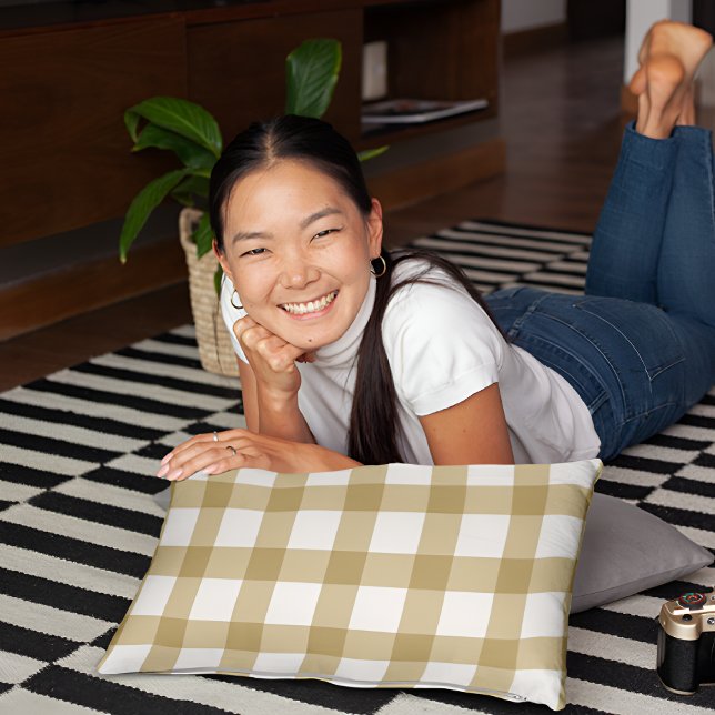 Beige Chequered Pillow Case (Creator Uploaded)