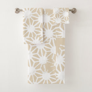 Beige geometric pattern bath towel set