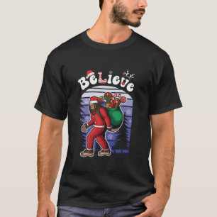 Believe Bigfoot Sasquatch Yeti Santa Hat Christmas T-Shirt