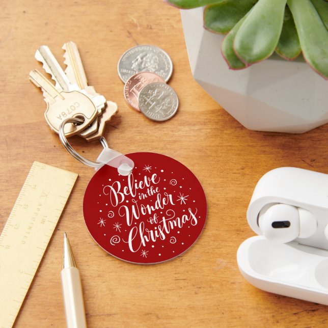 Believe in the Wonder of Christmas Lettering Round Keychain (Desk)