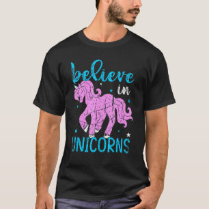 Believe In Unicorns Cute Unicorn Vintage T-Shirt