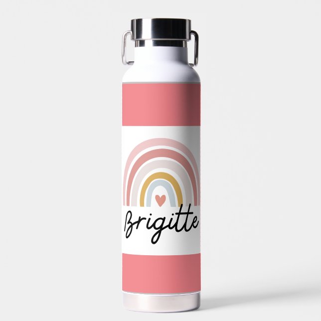 Belle Brigitte avec bouteille d'eau Rainbow. (Avant)