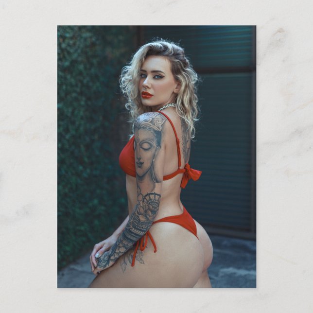 Belle carte postale photo pour femmes tatouées (Devant)