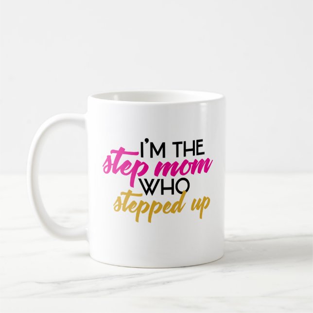 Belle-mère drôle qui a intensifié cadeau de tasse (Gauche)