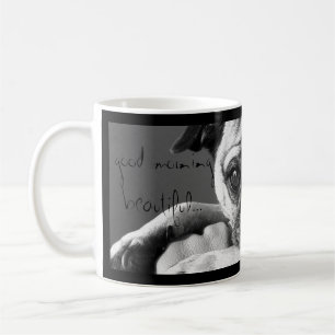 Belle tasse de café bonjour avec le thePug de Rox