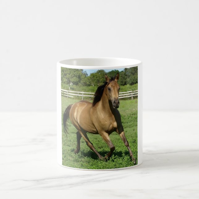 Belle tasse de cheval de peau de daim (Centre)