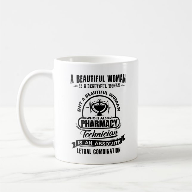 Belle tasse de femme de technicien de pharmacie (Gauche)