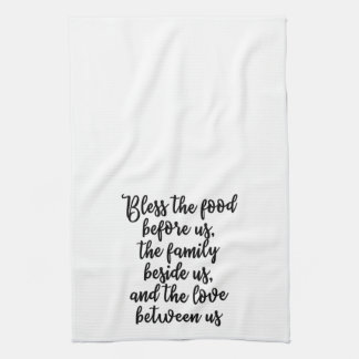 Bénissez la nourriture avant nous serviette