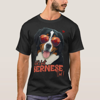 Bernesemountaindog With Heartdecoration Best Berne T-Shirt