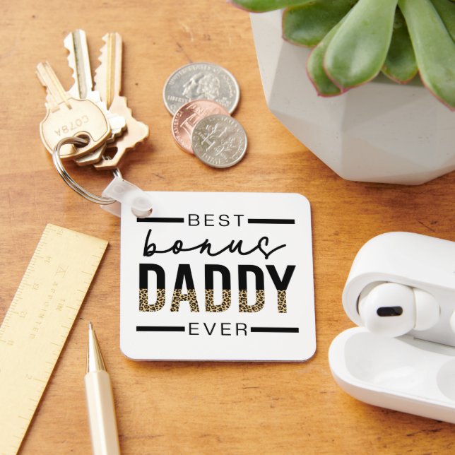 Best Bonus Daddy Ever Leopard Typography Keychain (Desk)