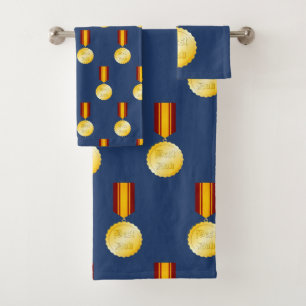 Best Dad Medal Brooch Father’s Day Bath Towel Set