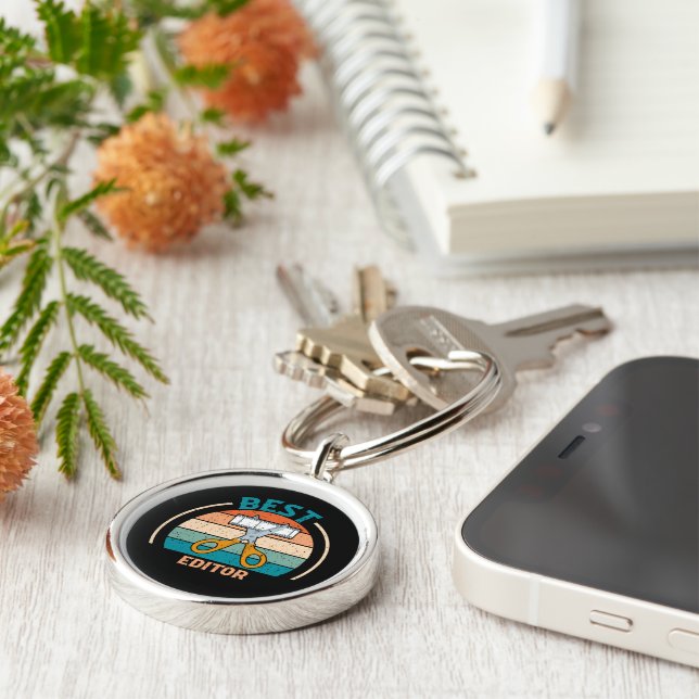 Best Editor - Retro Style Premium Round Keychain (Side)