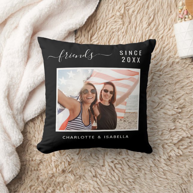 Best friends photo black white names year throw pillow (Blanket)