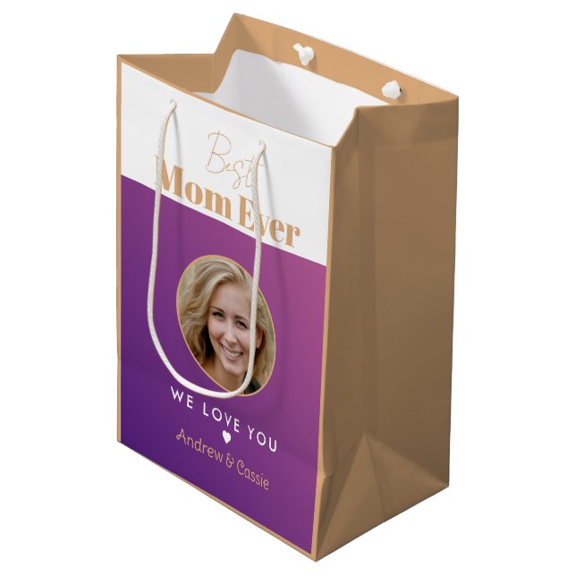 Best mom ever medium gift bag (Front Angled)