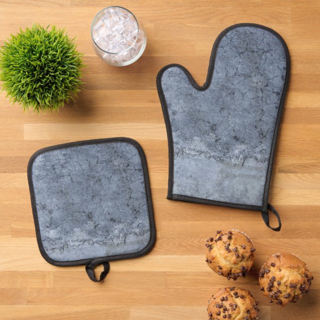 Best Solid Colour Silver Quilted Heat Protection  Oven Mitt & Pot Holder Set (Top Down)