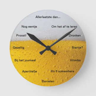 Biertje Klok with funny text Round Clock