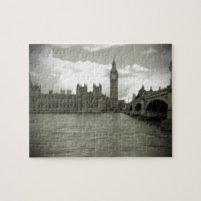 Big Ben Parliament in Black & White - 8x10 -110 pc Jigsaw Puzzle (Horizontal)