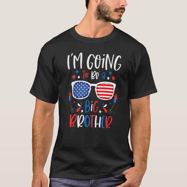 Big Brother Cute 4th Of July Pregnancy Announcemen T-Shirt (Front)