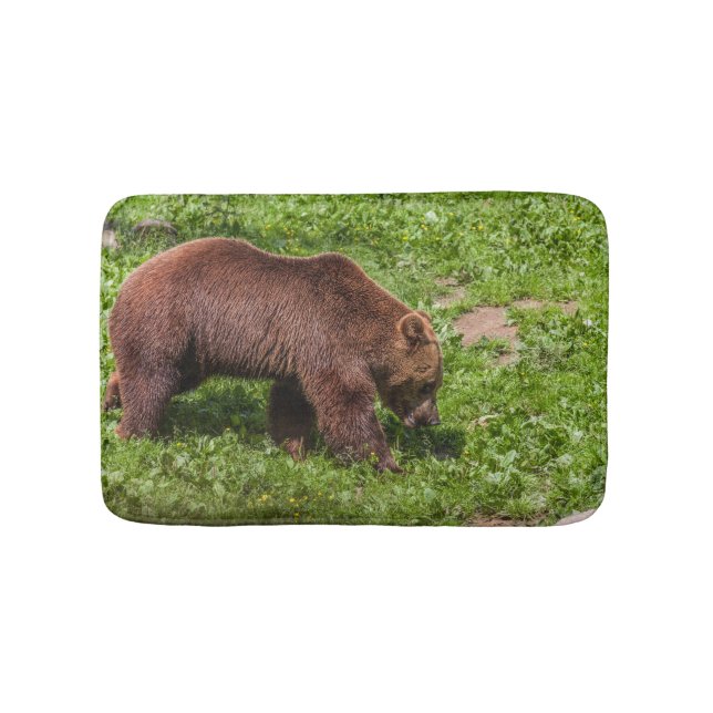 Big brown bear walking bath mat (Front)