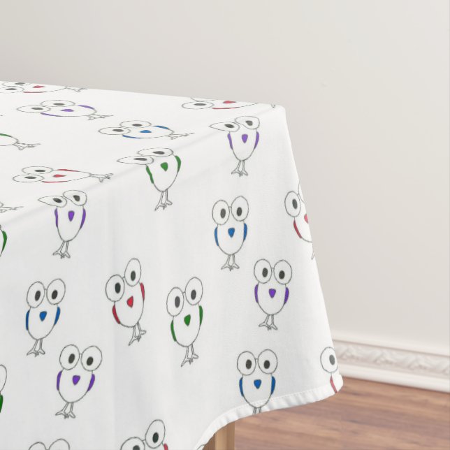 Big eyed birds pattern white tablecloth (In Situ)