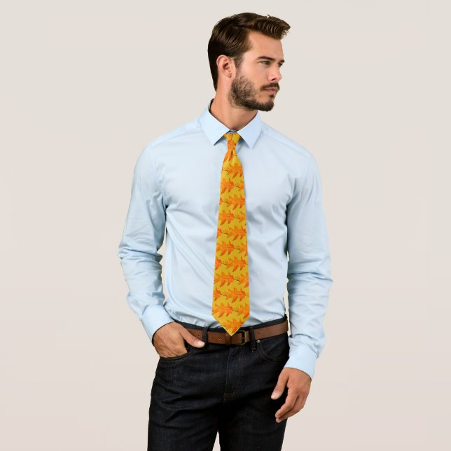Big Oak Leaves Pattern Gold Orange Fall Tie (In Situ)