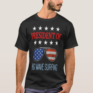 Big Wave Surfing Accessories USA Flag Beach Sayin T-Shirt