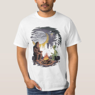 Bigfoot And Alien Camping Playing Guitar Campfire T-Shirt