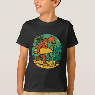 Bigfoot And Alien Surfing Vintage Beach Art Surfer T-Shirt