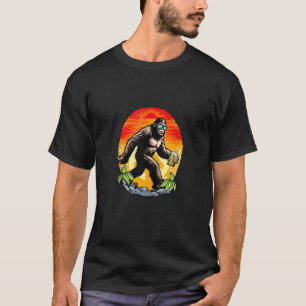 Bigfoot Beer Drinking Lover Sunset Sasquatch Beer  T-Shirt
