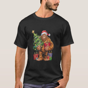 Bigfoot Christmas Tree Lights Xmas Boys Men Sasqua T-Shirt