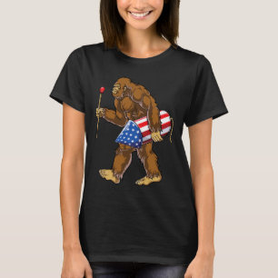 Bigfoot Fireworks 4th Of July Men Sasquatch Americ T-Shirt