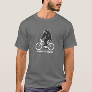 Bigfoot monte le T-shirt