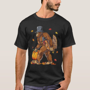 Bigfoot Pilgrim Turkey Pumpkin Funny Thanksgiving T-Shirt