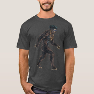 Bigfoot Pirate - Sasquatch Big Foot - Spooky For H T-Shirt