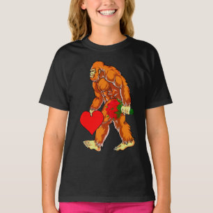 Bigfoot Sasquatch Funny Valentines Day Love T-Shirt