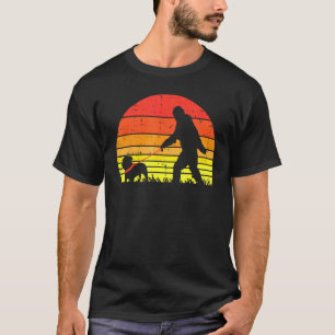 Bigfoot Sasquatch Pitbull Sunset Retro Dog Lover O T-Shirt