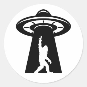 Bigfoot UfO Classic Round Sticker
