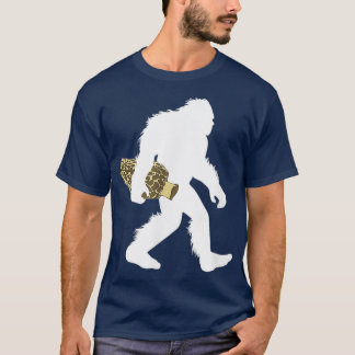Bigfoot With Morel Mushroom asquatch Fungi T-Shirt