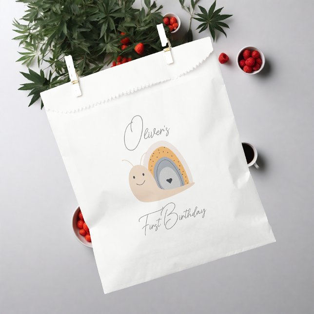 Birthday Party Snail Rainbow Rain Favour Bag (Creator Uploaded)