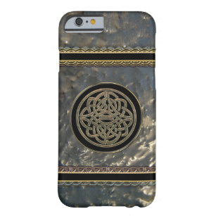 Black and Gold Metal Celtic Knot on iPhone 6 Case