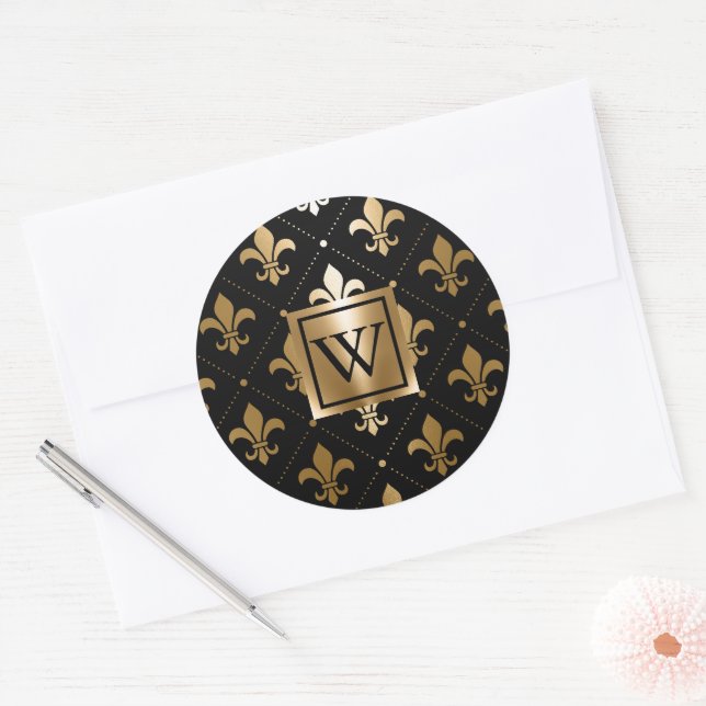 Black and Golden Fleur-de-lis Classic Round Sticker (Envelope)