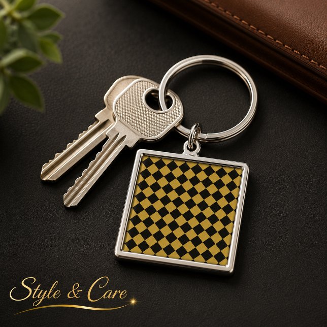 Black and Metallic Gold Chevron Pattern Square Keychain (Black and Metallic Gold Chevron Pattern Square Keychain)