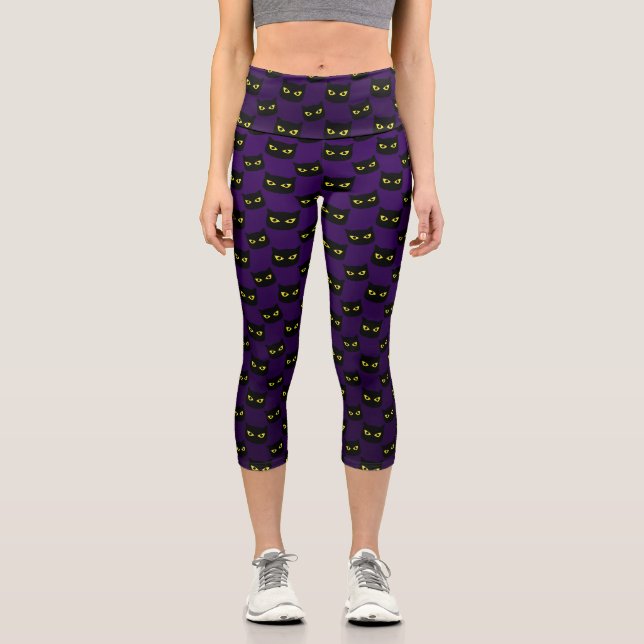 Black and purple cat Halloween pattern Capri Leggings (Front)