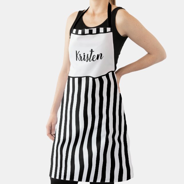 Black and white apron with personalized name (Insitu)