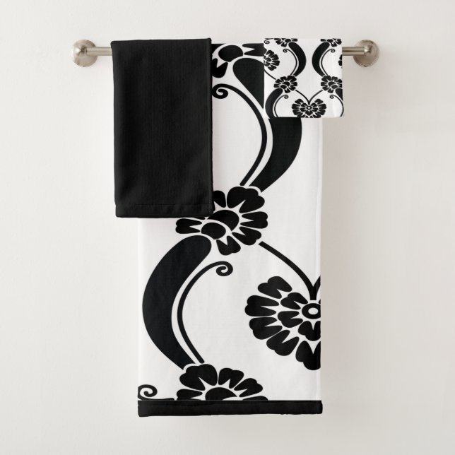 Black and White Bath Towel Set (Insitu)