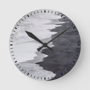 Black and white beach scenic round clock