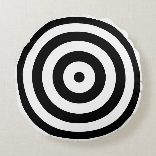 Black and White Bulls Eye Target Round Pillow (Front)