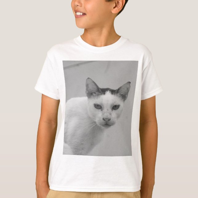 Black and White - Cat 02 T-Shirt (Front)