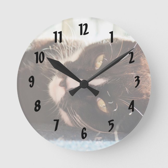 black and white cat face animal photo yellow eyes round clock (Front)